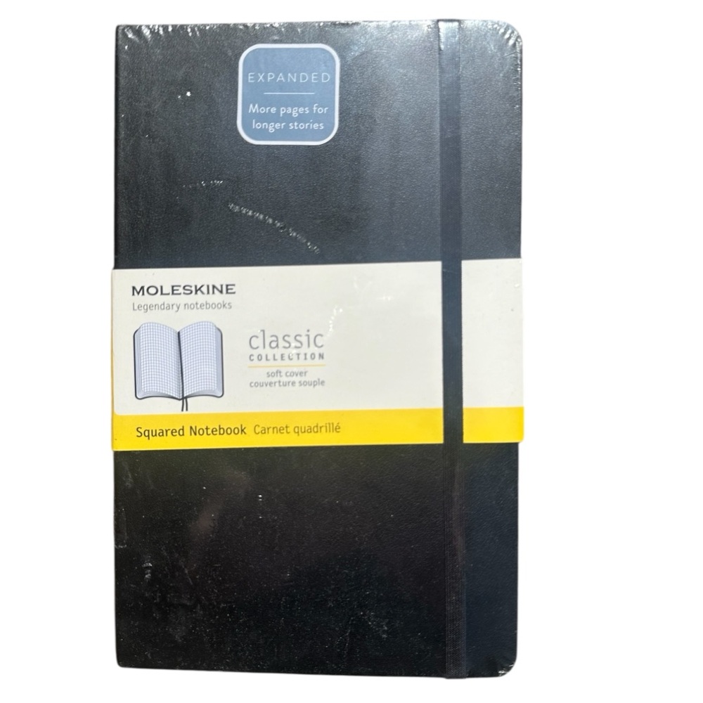 Moleskine Classic‎ Expanded Notebook. Squared (graph) featuring 400 pages NEW